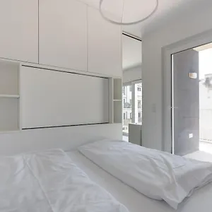 Apartment Neu Und Hell In Zentraler Ruhelage Mit Parkplatz