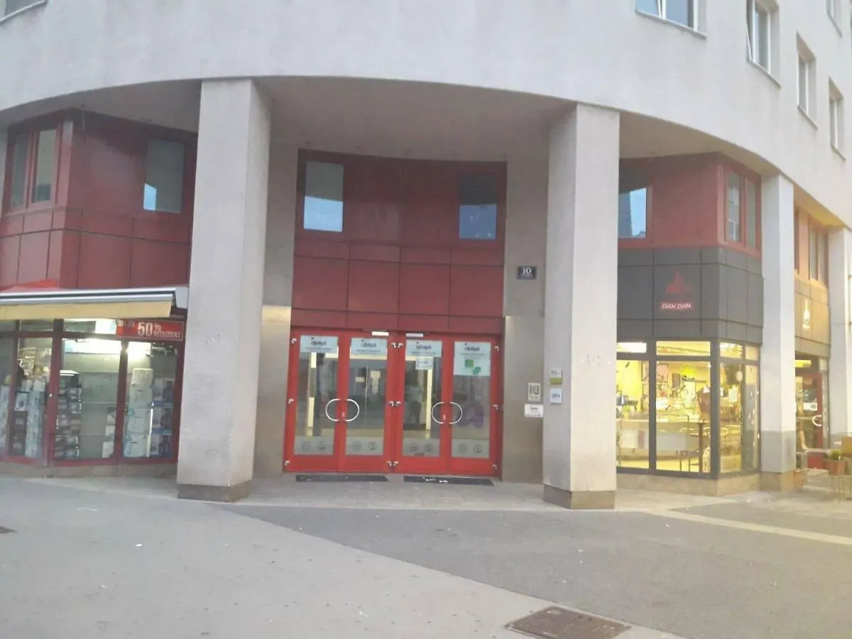 Koenig City Rooms Vienna Austria